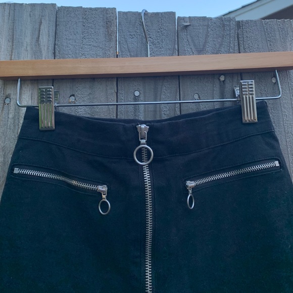 Urban Outfitters Susie black high waisted zip front pants size 0 - Picture 2 of 5